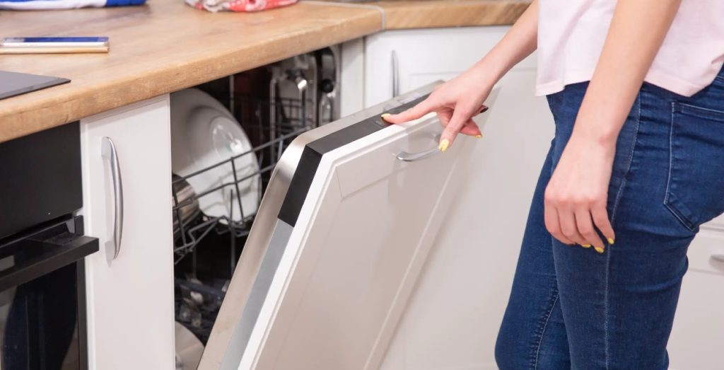 Is dishwasher detergent acidic?